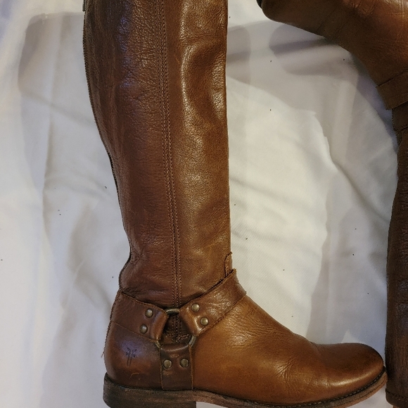 Frye Brown Boots - Picture 4 of 10